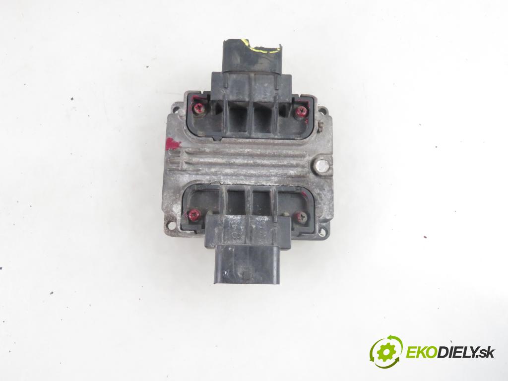 OPEL VECTRA C (Z02) SEDAN 2002 108,00 2.2 16V - Z 22 SE 2198,00 Riadiaca jednotka prevodovky 09186185