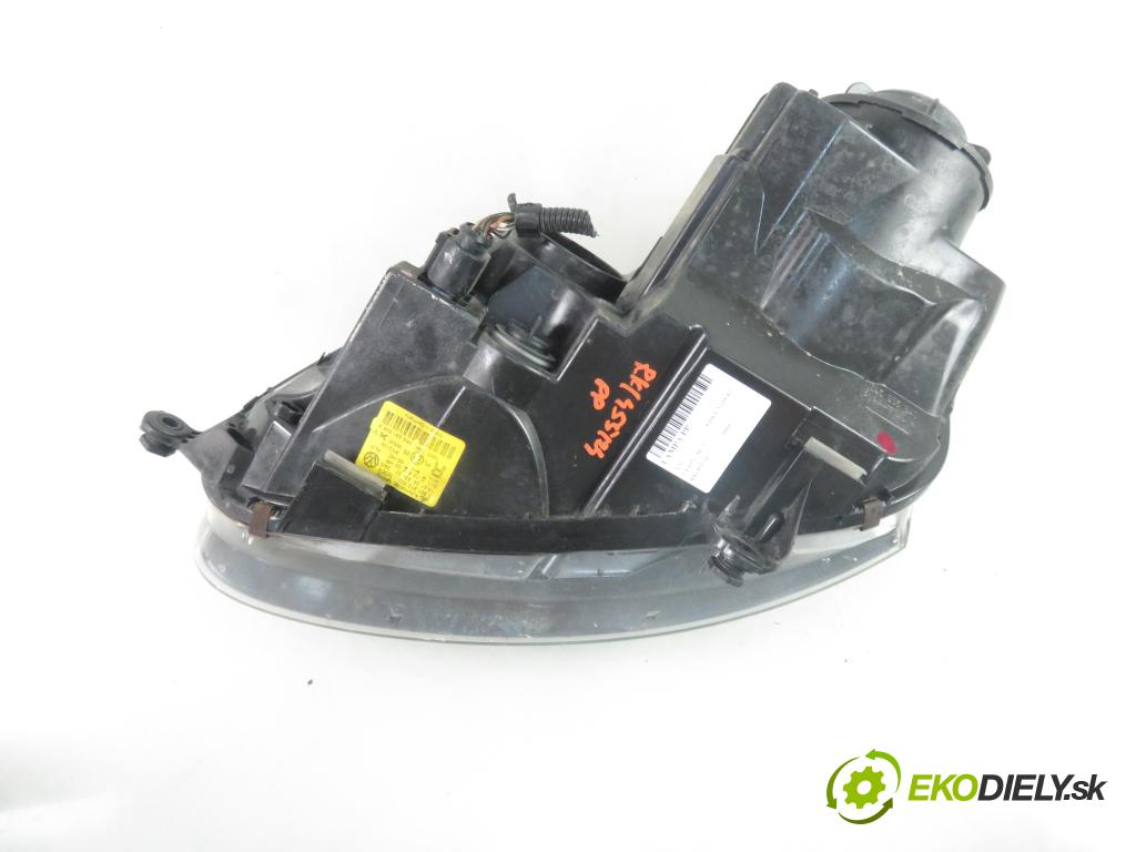 VW GOLF V (1K1) HB 2004 55,00 1.4 16V - BCA 1390,00 Svetlo PP 0301212202 ; 1K6941006A