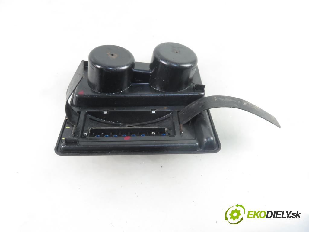 HUMMER HUMMER H2 SUV 2006 249,00 6.0 AWD - LQ4 5967,00 Držiak na nápoje 15177421 (Úchyty, držiaky na nápoje)