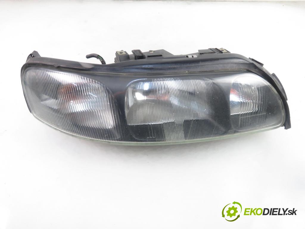 VOLVO S60 I (384) SEDAN 2002 103,00 2.4 140 - B 5244 S2 2435,00 Svetlo PP 8659616
