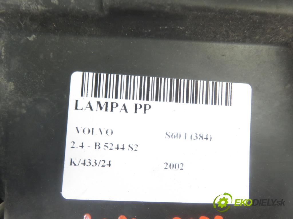 VOLVO S60 I (384) SEDAN 2002 103,00 2.4 140 - B 5244 S2 2435,00 Svetlo PP 8659616