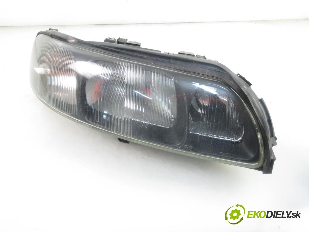 VOLVO S60 I (384) SEDAN 2002 103,00 2.4 140 - B 5244 S2 2435,00 Svetlo PP 8659616