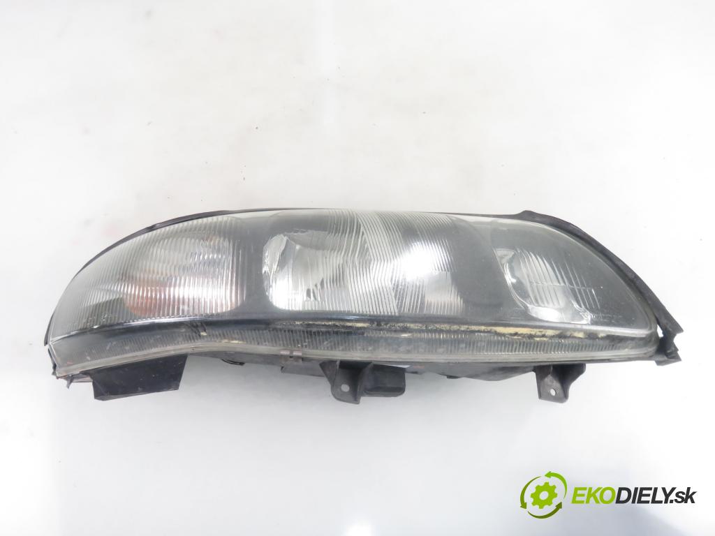VOLVO S60 I (384) SEDAN 2002 103,00 2.4 140 - B 5244 S2 2435,00 Svetlo PP 8659616