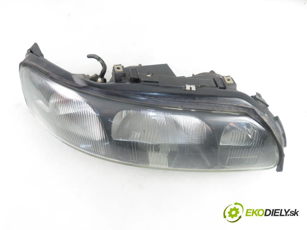 VOLVO S60 I (384) SEDAN 2002 103,00 2.4 140 - B 5244 S2 2435,00 Svetlo PP 8659616