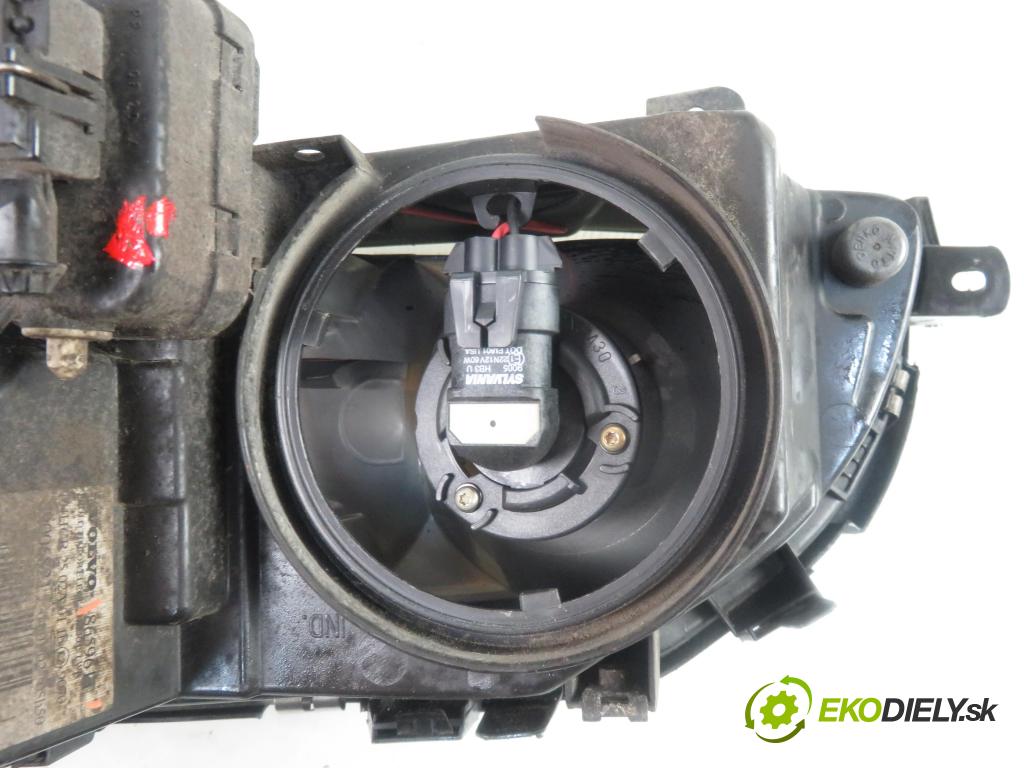 VOLVO S60 I (384) SEDAN 2002 103,00 2.4 140 - B 5244 S2 2435,00 Svetlo PP 8659616