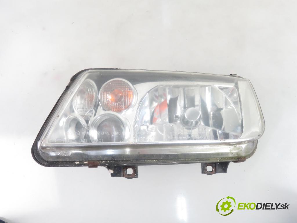 VW BORA (1J2) SEDAN 2001 85,00 1.9 TDI PD 115 - AJM 1896,00 Svetlo LP