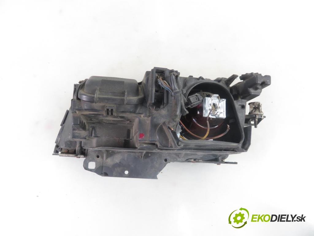 BMW 7 (E38) SEDAN 1996 105,00 725 tds 143 -  M51 D25 (256T1) 2497,00 Svetlo PP 0301043202