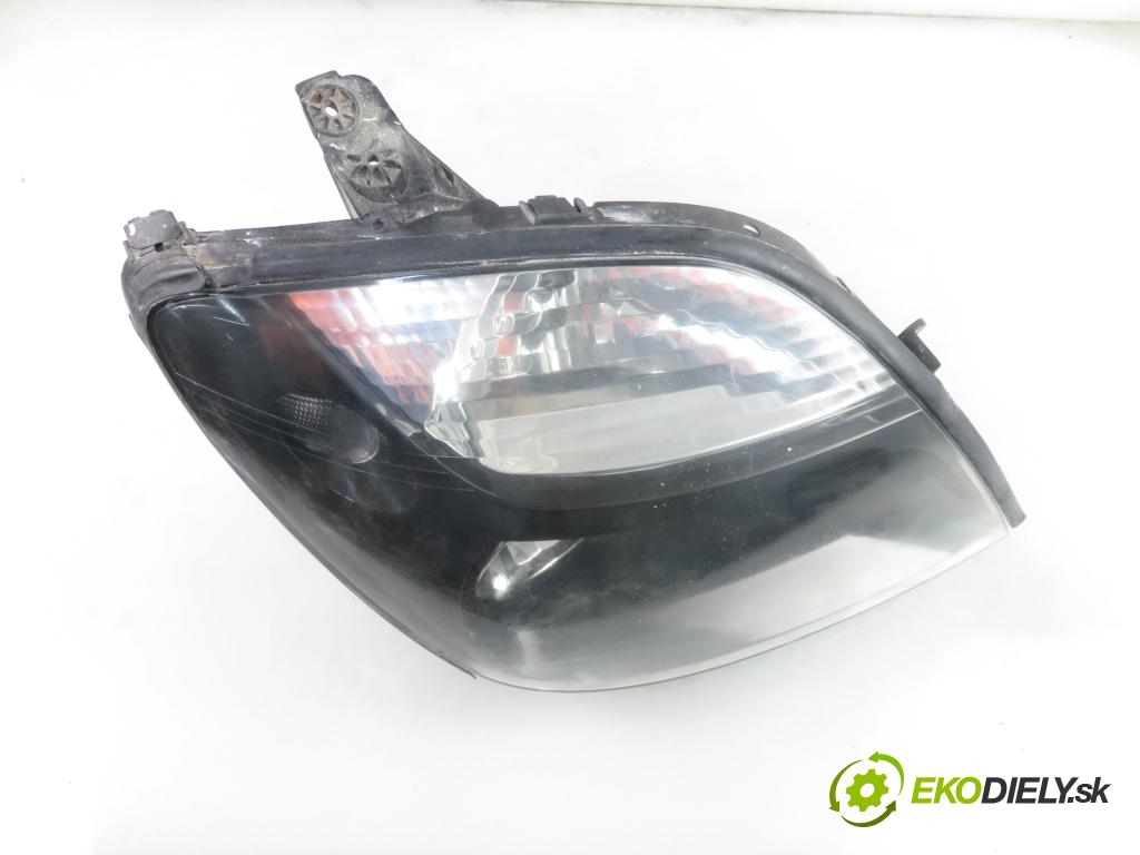RENAULT SCENIC I (JA0/1_) MINIVAN 2002 79,00 1.6 16V 107 - K4M 700 1598,00 Svetlo PP 7700432095 ; 7701047603