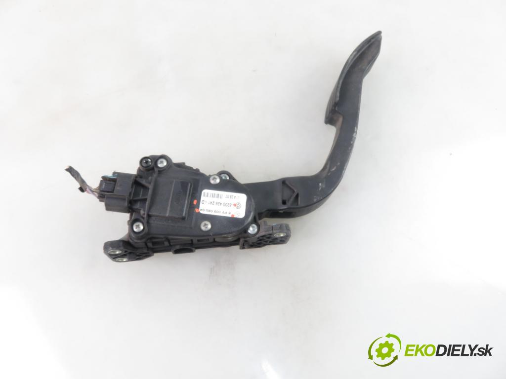 RENAULT TWINGO II (CN0_) HB 2008 47,00 1.5 dCi (CN0E) - K9K 740 1461,00 Potenciometer plynového pedálu 8200426241D ; 6PV00908504 (Pedále)