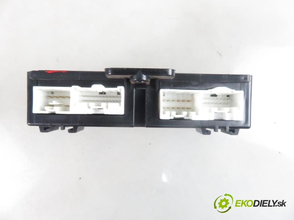 MAZDA 5 (CR19) MINIVAN 2006 105,00 2.0 MZR-CD 143 - RF7J 1998,00 MODUL BSI CD3467560B