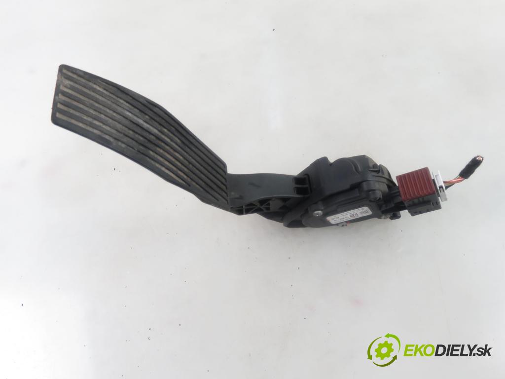 OPEL ASTRA J HB 2011 81,00 1.7 CDTI - A 17 DTJ 1686,00 Potenciometer plynového pedálu 13252702EA (Pedále)