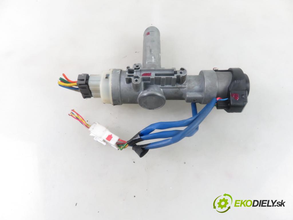 KIA SORENTO I (JC) SUV 2005 103,00 2.5 CRDi 140 - D4CB 2497,00 spinačka  (Spínacie skrinky a kľúče)