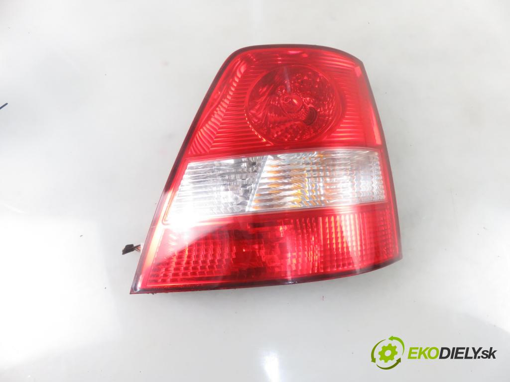KIA SORENTO I (JC) SUV 2005 103,00 2.5 CRDi 140 - D4CB 2497,00 Svetlo pravé zadné