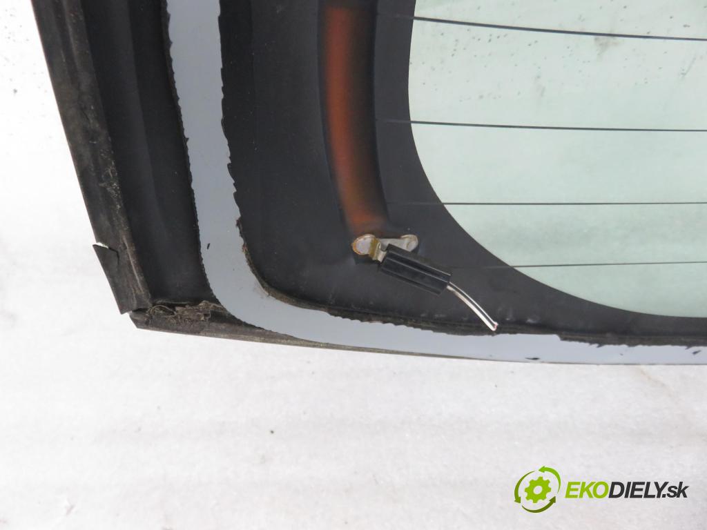 TOYOTA AURIS (_E15_) HB 2007 66,00 1.4 D-4D 90 - 1ND-TV 1364,00 okno ZADNÍ: kapota