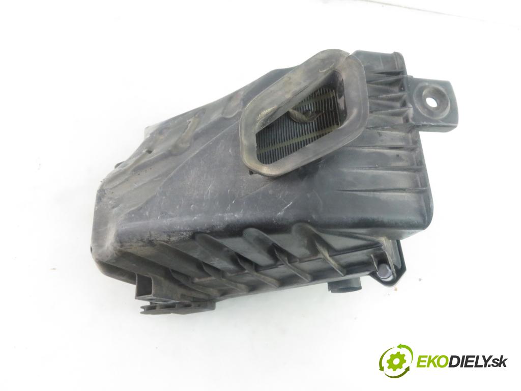 AUDI A4 (8E2, B6) SEDAN 2003 162,00 3.0 quattro - ASN 2976,00 Obal filtra vzduchu 06C133835C (Obaly filtrov vzduchu)