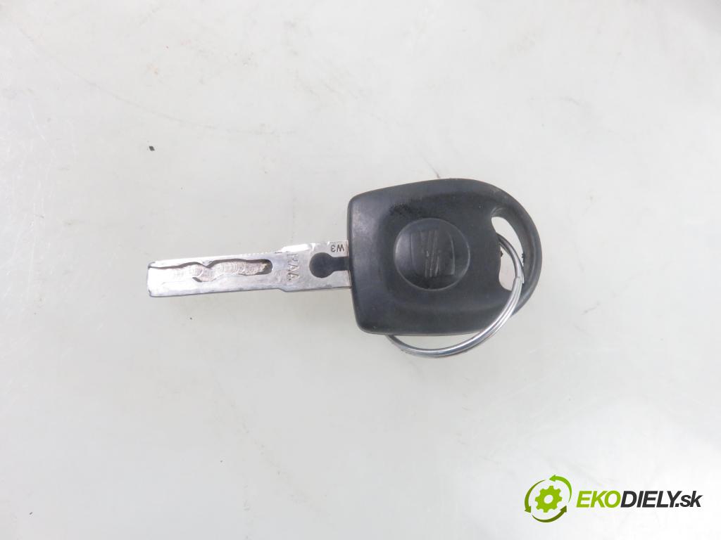 SEAT LEON (1M1) HB 2001 55,00 1.4 16V - AXP 1390,00 spinačka 4B0905851C (Spínacie skrinky a kľúče)