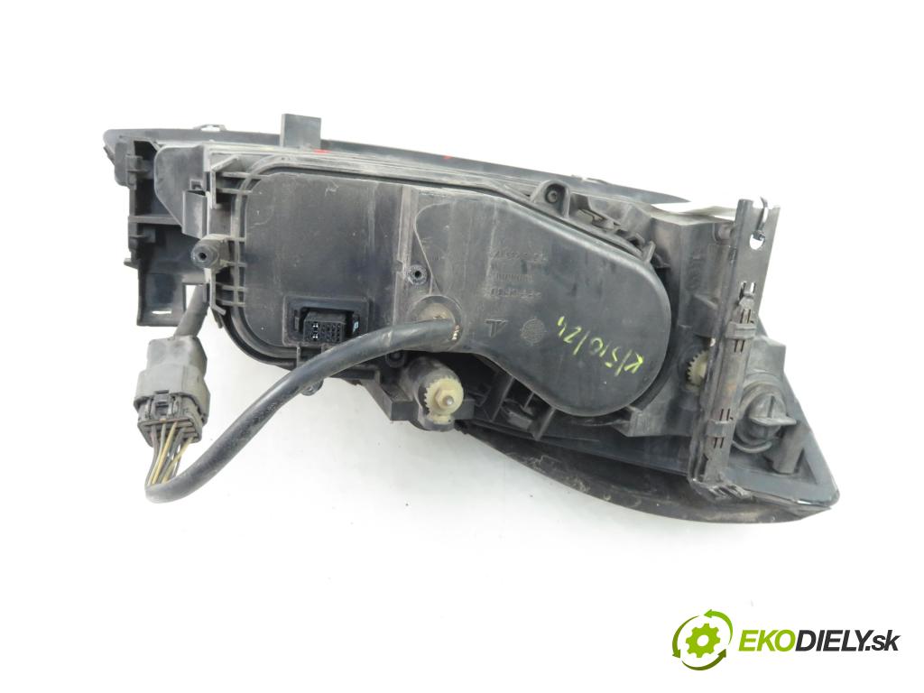 FORD MONDEO III Turnier (BWY) KOMBI 2005 96,00 2.0 TDCi - FMBA 1998,00 Svetlo LP 1S7113006CM
