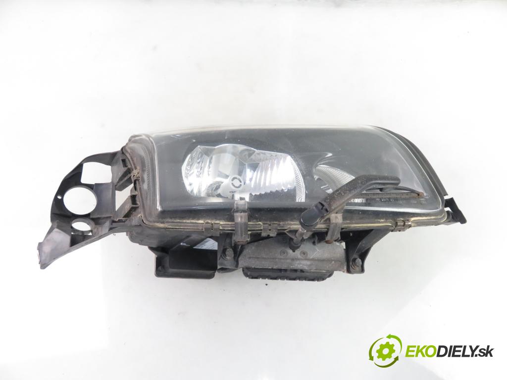 VOLVO S80 I (TS, XY) SEDAN 2003 120,00 2.4 D5 - D 5244 T 2401,00 Svetlo PP 8693653