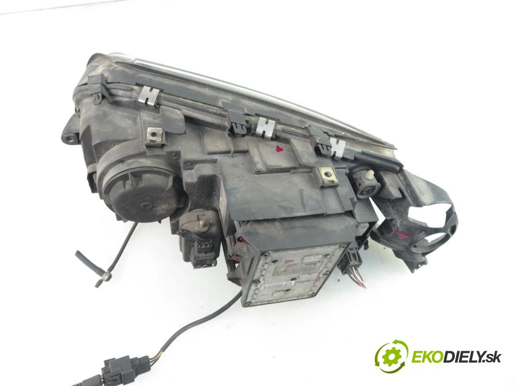 VOLVO S80 I (TS, XY) SEDAN 2003 120,00 2.4 D5 - D 5244 T 2401,00 Svetlo PP 8693653