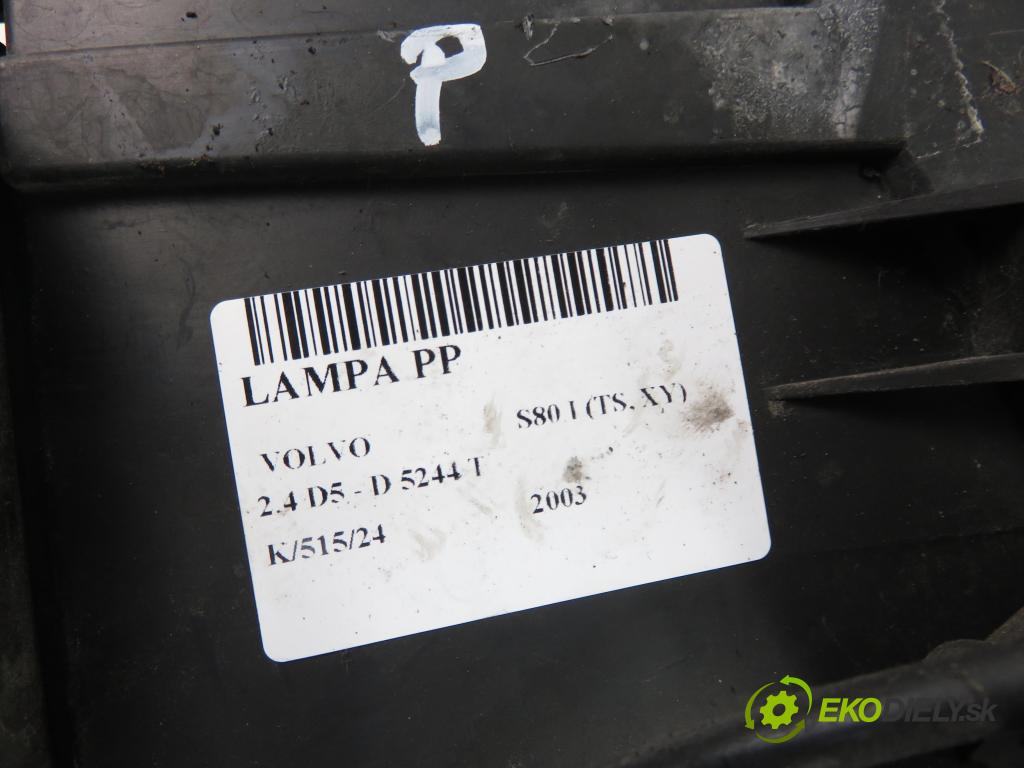 VOLVO S80 I (TS, XY) SEDAN 2003 120,00 2.4 D5 - D 5244 T 2401,00 Svetlo PP 8693653