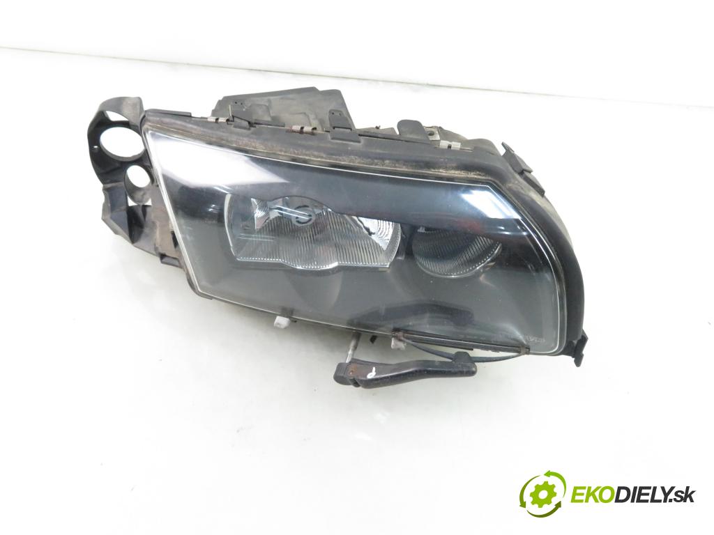 VOLVO S80 I (TS, XY) SEDAN 2003 120,00 2.4 D5 - D 5244 T 2401,00 Svetlo PP 8693653