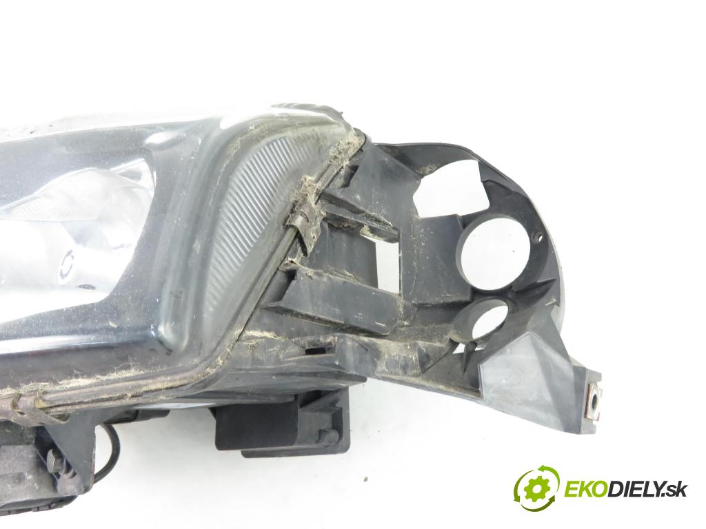 VOLVO S80 I (TS, XY) SEDAN 2003 120,00 2.4 D5 - D 5244 T 2401,00 Svetlo LP 8693652