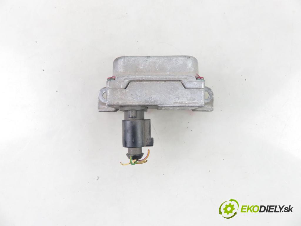 AUDI A3 (8L1) HB 2002 96,00 1.9 TDI PD 130 - ASZ 1896,00 Snímač ESP 1J1907637D ; 1J1907655A ; 10098503064