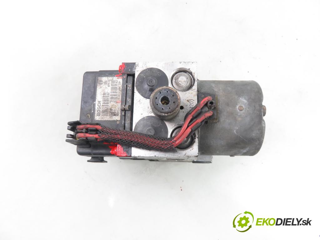 AUDI A4 (8D2, B5) SEDAN 1999 66,00 1.9 TDI - AHU 1896,00 Pumpa ABS 0273004281 (Pumpy ABS)