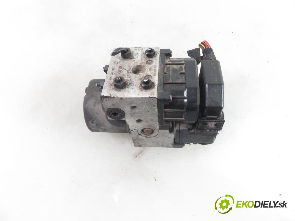 AUDI A4 (8D2, B5) SEDAN 1999 66,00 1.9 TDI - AHU 1896,00 Pumpa ABS 0273004281 (Pumpy ABS)