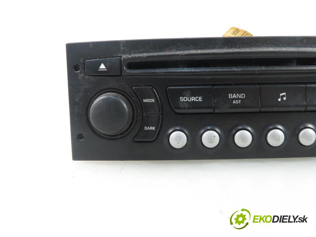 PEUGEOT 307 (3A/C) HB 2005 0,00 1.6 HDi - 9HX (DV6ATED4) 1560,00 RADIO CD