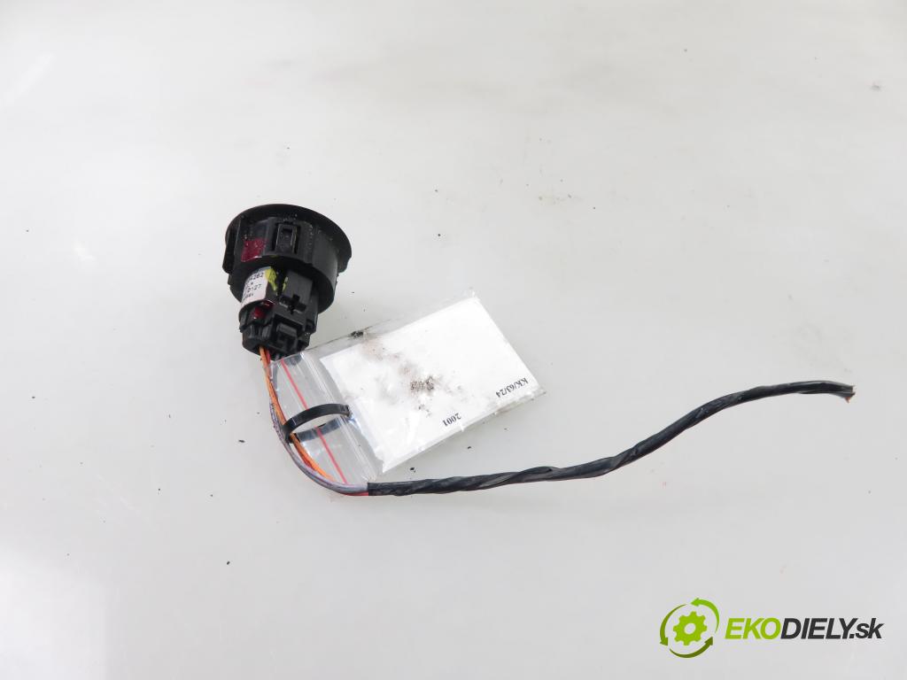 RENAULT LAGUNA II Grandtour (KG0/1_) KOMBI 2001 88,00 1.9 dCi 120 - F9Q 750 1870,00 vypínač Start brzdových svetiel Motor 8200004282