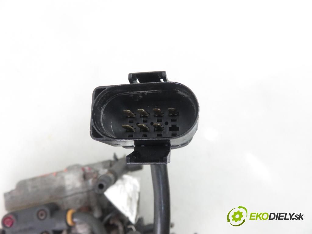 VW POLO CLASSIC (6V2) SEDAN 1997 47,00 64 1.9 SDI - AEY 1896,00 Pumpa vstrekovacia 0460404987 ; 028130082X (Vstrekovacie čerpadlá)