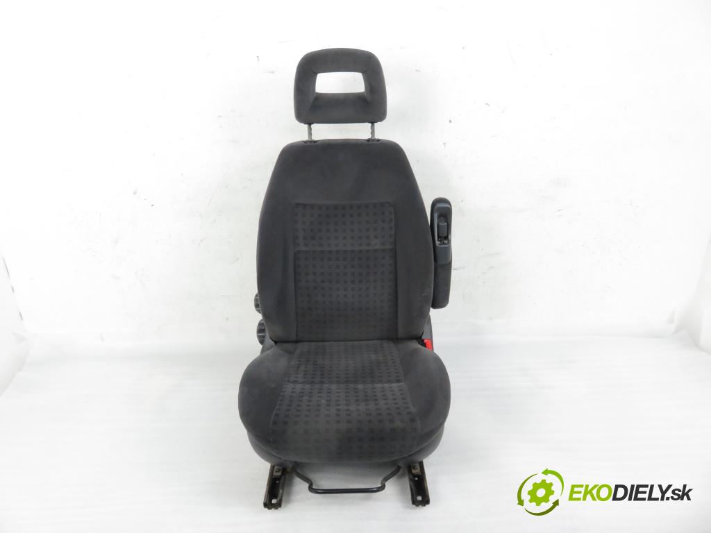 VW SHARAN (7M8, 7M9, 7M6) MINIVAN 2004 96,00 1.9 TDI PD 130 - ASZ 1896,00 Sedadlo CESTUJÚCI/PP