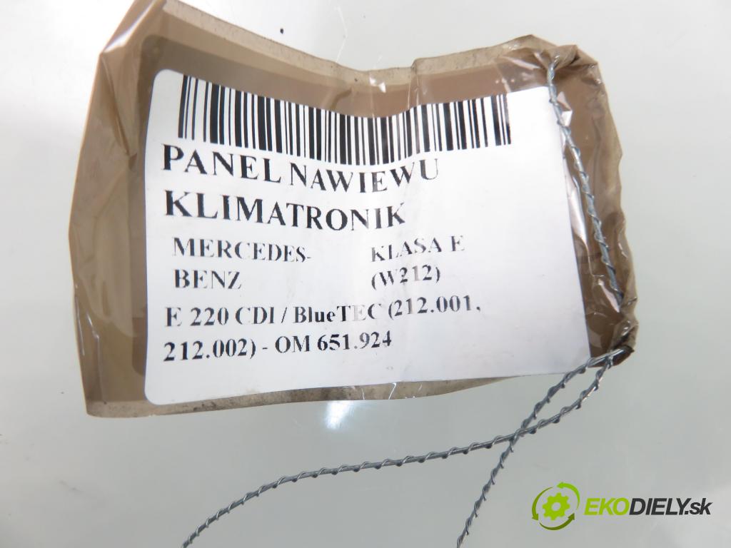 MERCEDES-BENZ KLASA E (W212) SEDAN 2009 125,00 E 220 CDI 170  BlueTEC - OM 651.924 2143,00 Panel kúrenia KLIMATRONIK A2129004100