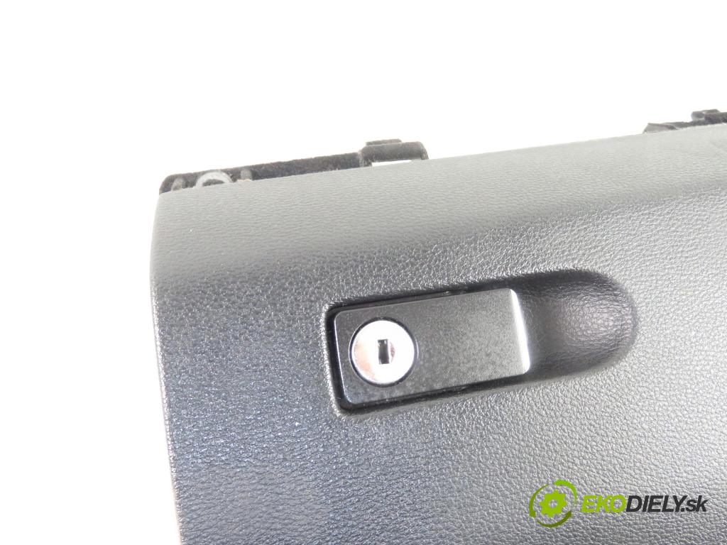 MERCEDES-BENZ KLASA E (W212) SEDAN 2009 125,00 E 220 CDI 170 BlueTEC - OM 651.924 2143,00 Priehradka, kastlík 2126800091