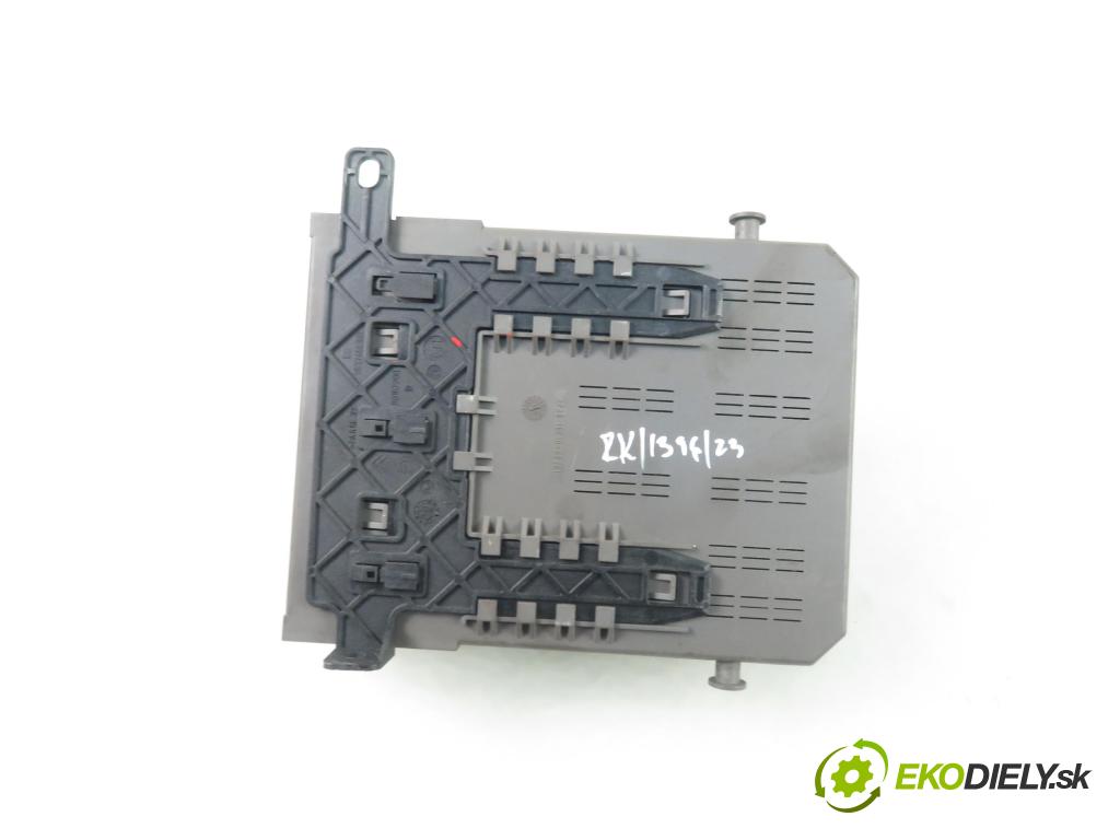 CITROEN C5 I (DC_) SEDAN 2001 85,00 1.8 16V (DC6FZB, DC6FZE) - 6FZ (EW7J4) 1749,00 MODUL BSI 9646226880