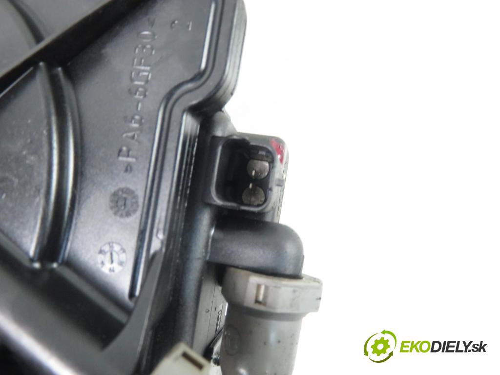 MAZDA 3 (BK) HB 2004 80,00 1.6 DI Turbo 109 - Y601 (PSA) 1560,00 Obal filtra paliva 9305108C