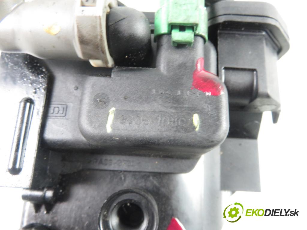 MAZDA 3 (BK) HB 2004 80,00 1.6 DI Turbo 109 - Y601 (PSA) 1560,00 Obal filtra paliva 9305108C