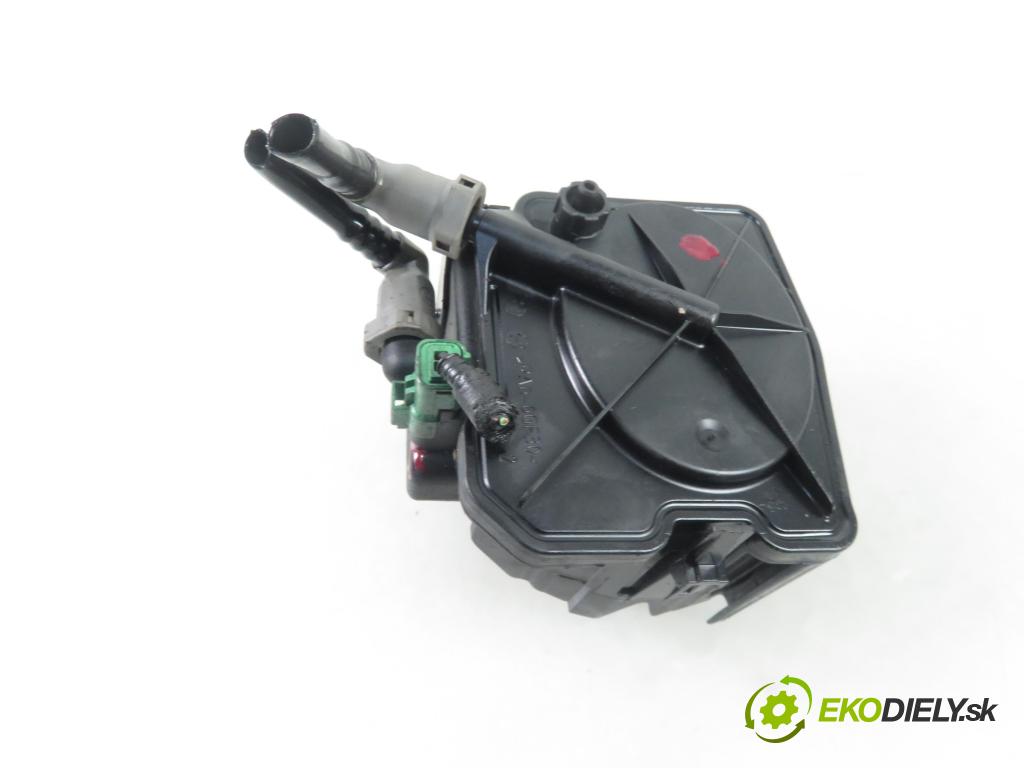MAZDA 3 (BK) HB 2004 80,00 1.6 DI Turbo 109 - Y601 (PSA) 1560,00 Obal filtra paliva 9305108C