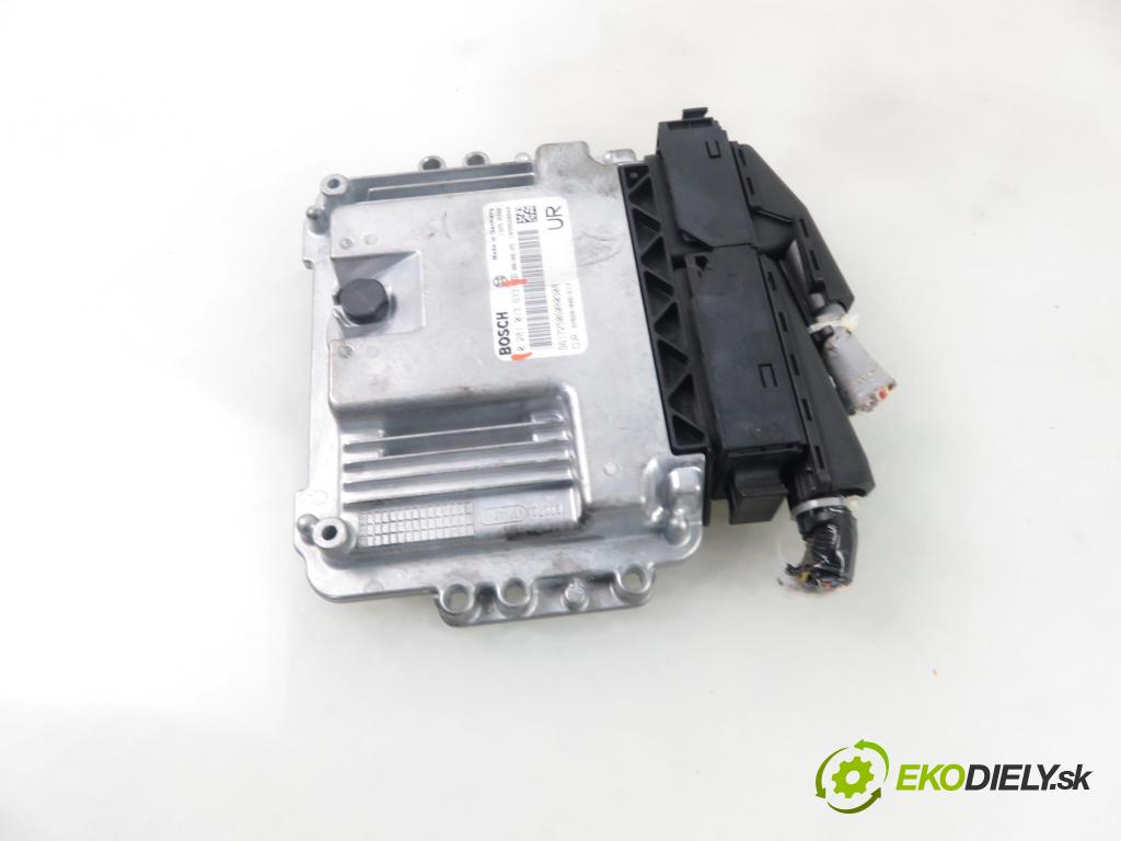HONDA CR-V III (RE_) SUV 2008 103,00 2.2 i-CTDi 4WD (RE6) - N22A2 2204,00 Riadiaca jednotka Motor 0281013633