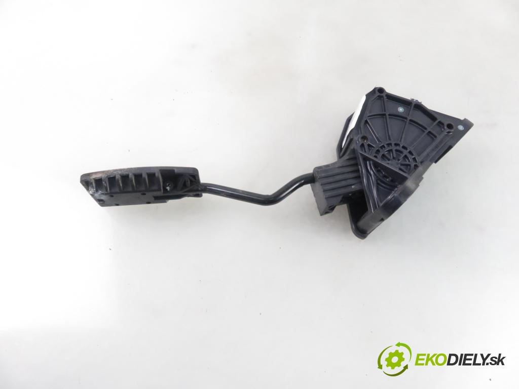 HONDA CR-V III (RE_) SUV 2008 103,00 2.2 i-CTDi 4WD (RE6) - N22A2 2204,00 Potenciometer plynového pedálu JM14A (Pedále)