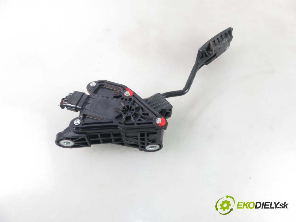 HONDA CR-V III (RE_) SUV 2008 103,00 2.2 i-CTDi 4WD (RE6) - N22A2 2204,00 Potenciometer plynového pedálu JM14A (Pedále)