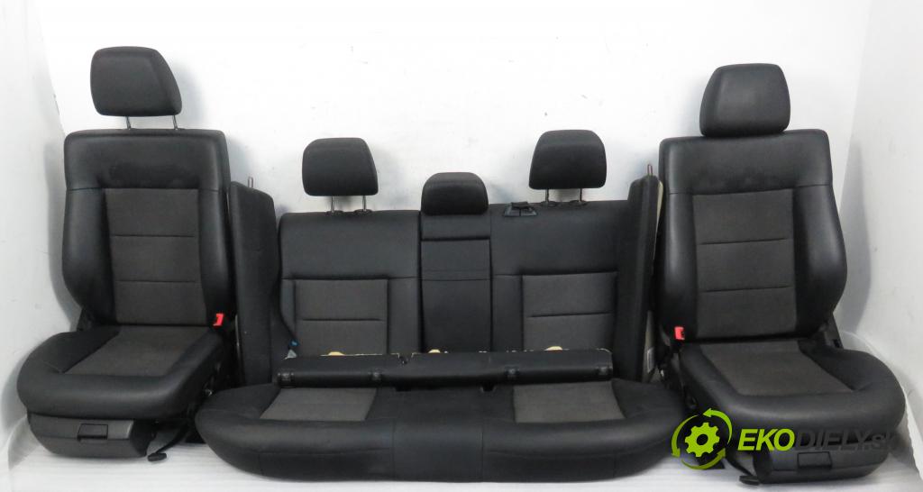 MERCEDES-BENZ KLASA E (W212) SEDAN 2009 125,00 E 220 CDI 170 BlueTEC - OM 651.924 2143,00 Sedadlá, sedačky