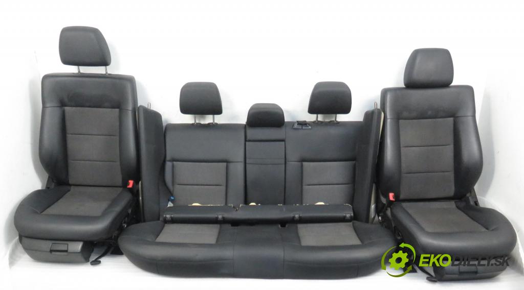 MERCEDES-BENZ KLASA E (W212) SEDAN 2009 125,00 E 220 CDI 170 BlueTEC - OM 651.924 2143,00 Sedadlá, sedačky
