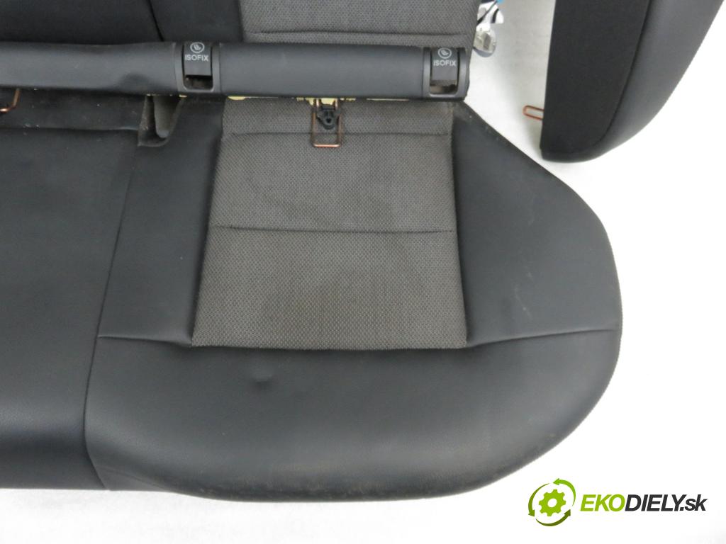 MERCEDES-BENZ KLASA E (W212) SEDAN 2009 125,00 E 220 CDI 170 BlueTEC - OM 651.924 2143,00 Sedadlá, sedačky