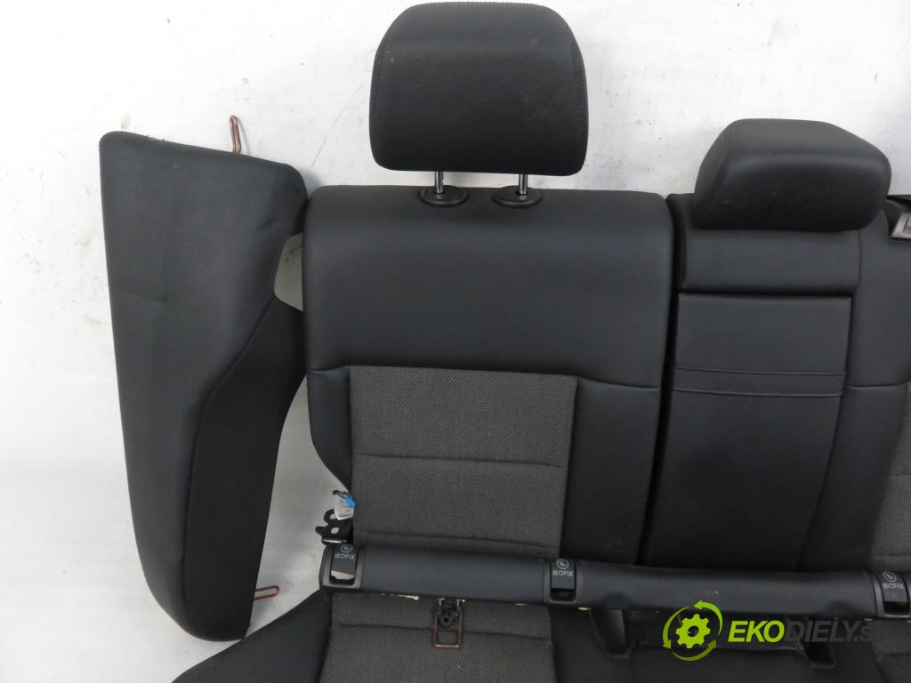 MERCEDES-BENZ KLASA E (W212) SEDAN 2009 125,00 E 220 CDI 170 BlueTEC - OM 651.924 2143,00 Sedadlá, sedačky