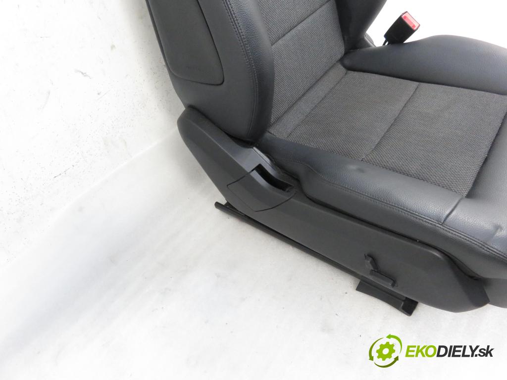 MERCEDES-BENZ KLASA E (W212) SEDAN 2009 125,00 E 220 CDI 170 BlueTEC - OM 651.924 2143,00 Sedadlá, sedačky