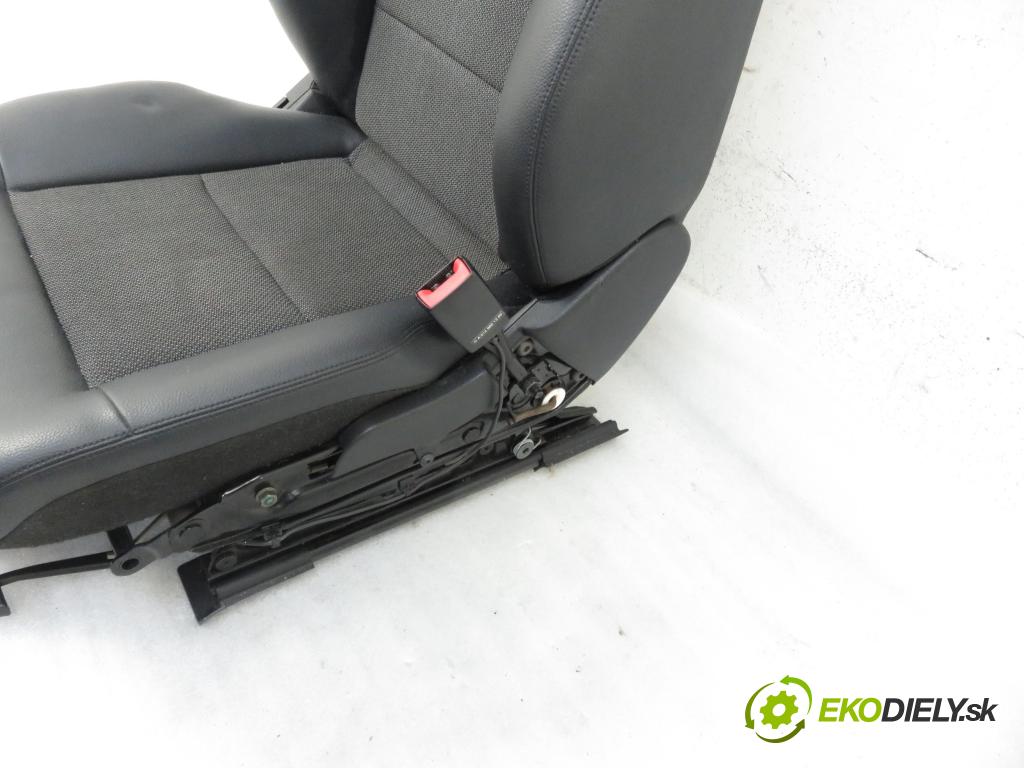 MERCEDES-BENZ KLASA E (W212) SEDAN 2009 125,00 E 220 CDI 170 BlueTEC - OM 651.924 2143,00 Sedadlá, sedačky