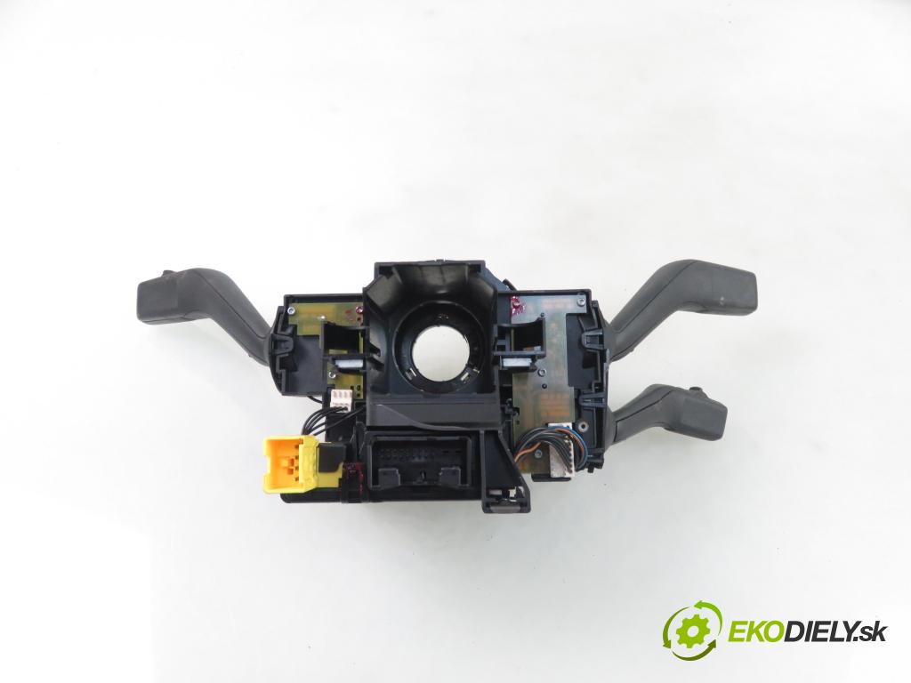 VW PASSAT B6 (3C2) SEDAN 2006 103,00 2.0 TDI - BMP 1968,00 páčka/prepínač 3C0959653B ; 3C5953513D ; 3C0953549K