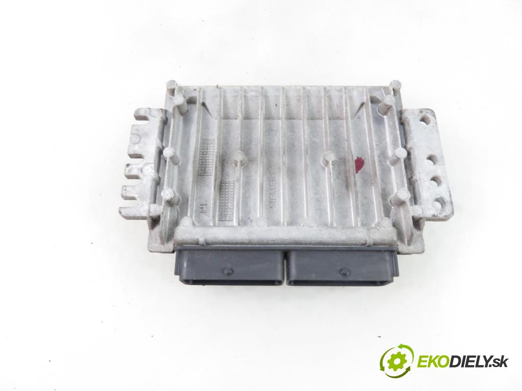 RENAULT CLIO II (BB_, CB_) HB 1999 55,00 1.4 (B/CB0C) - E7J 780 1390,00 Riadiaca jednotka Motor 7700115097 ; 7700110471 ; S110030304C